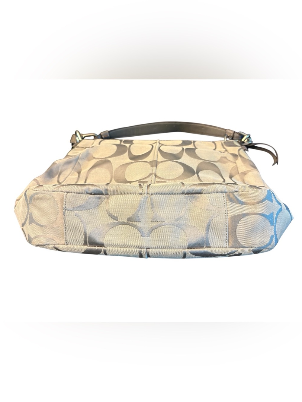 Authentic COACH Chelsea Ashlyn Signature C's Shoulder Bag Purse Silver Grey - Picture 3 of 9